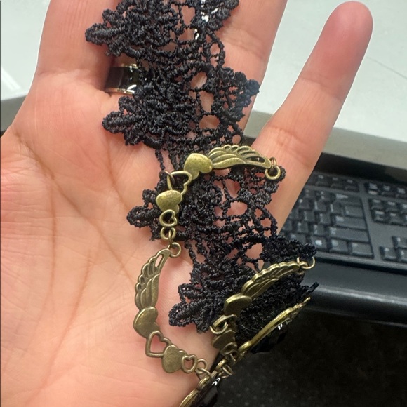 Elegant Black Lace Choker Necklace - Picture 6 of 8